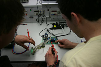 Mededge consulting Mechanical Electronics Software firmware product management service germany berlin 